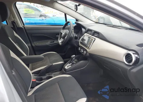 2020 Nissan Versa Sv Xtronic Cvt z USA, uszkodzony, nr VIN 3N1CN8EV4LL889929